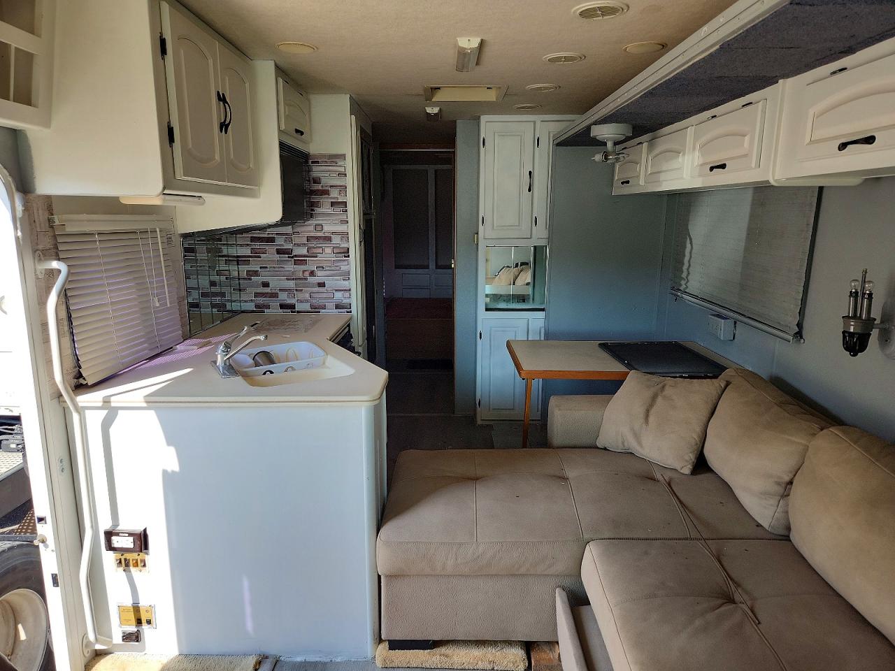 2000 COACHMEN F550 VIN 1FCNF53S9Y0A02419 photo 6