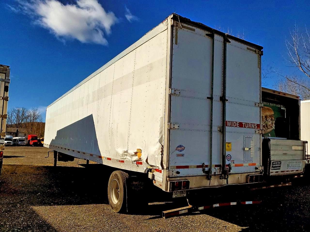 2017 UTILITY Trailer VIN 1UYVS2535HU854227 photo 3