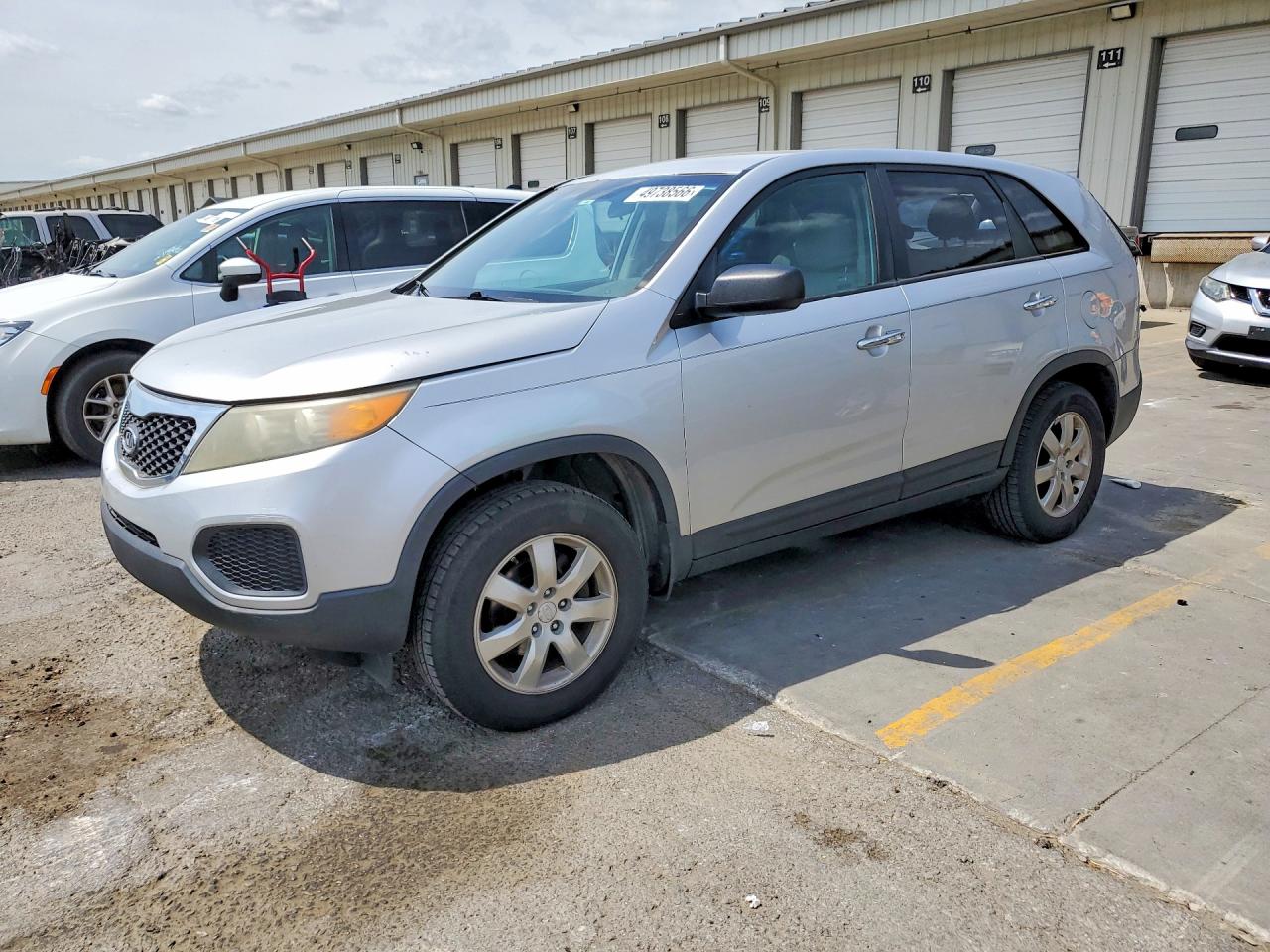 2011 Kia Sorento VIN 5XYKT3A1XBG032329 photo 1