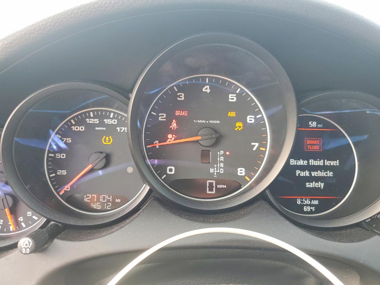 2017 Porsche Cayenne VIN WP1AA2A25HKA86174 photo 9