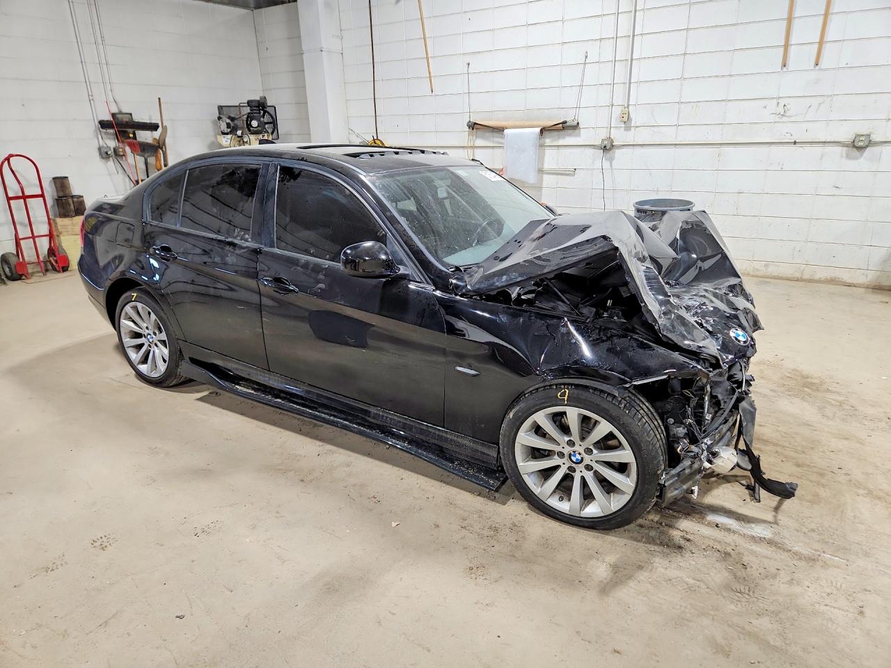 2011 BMW 328 i sule VIN WBAPH5G59BNM81312 photo 4