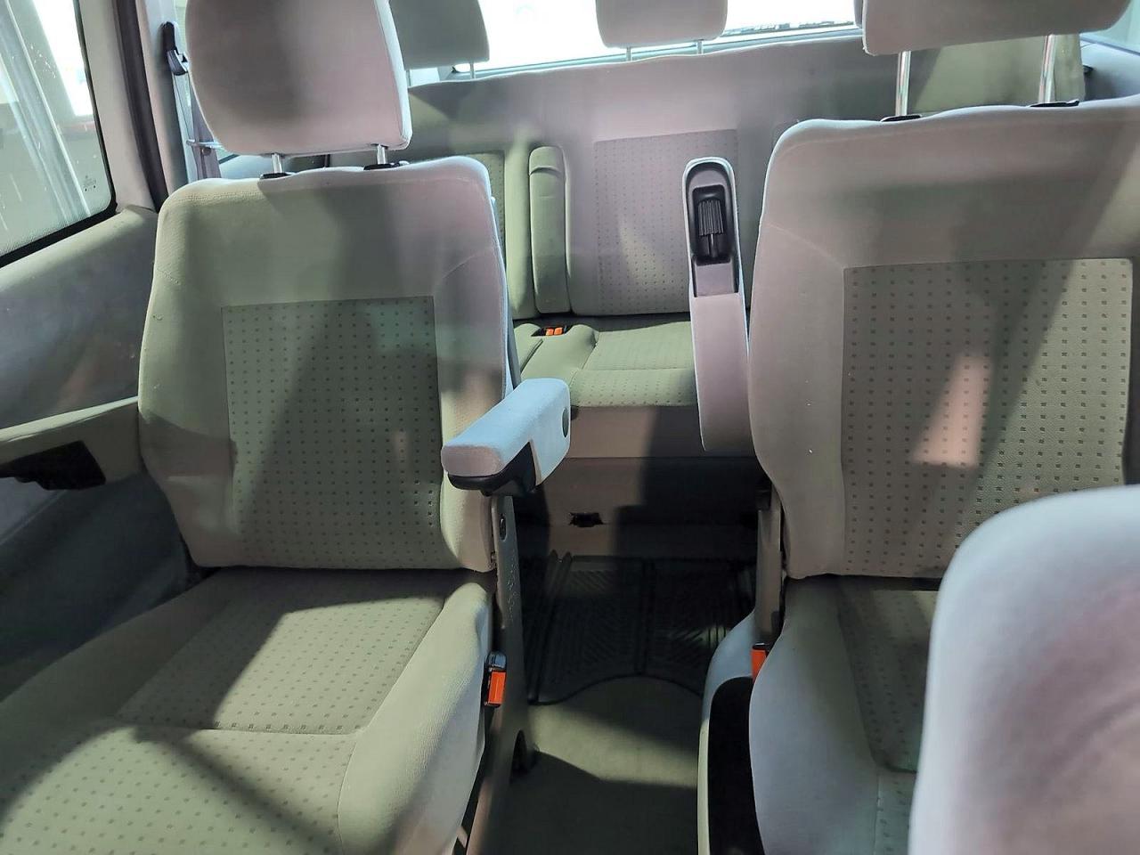 2002 Volkswagen Eurovan VIN WV2KB47042H065049 photo 6