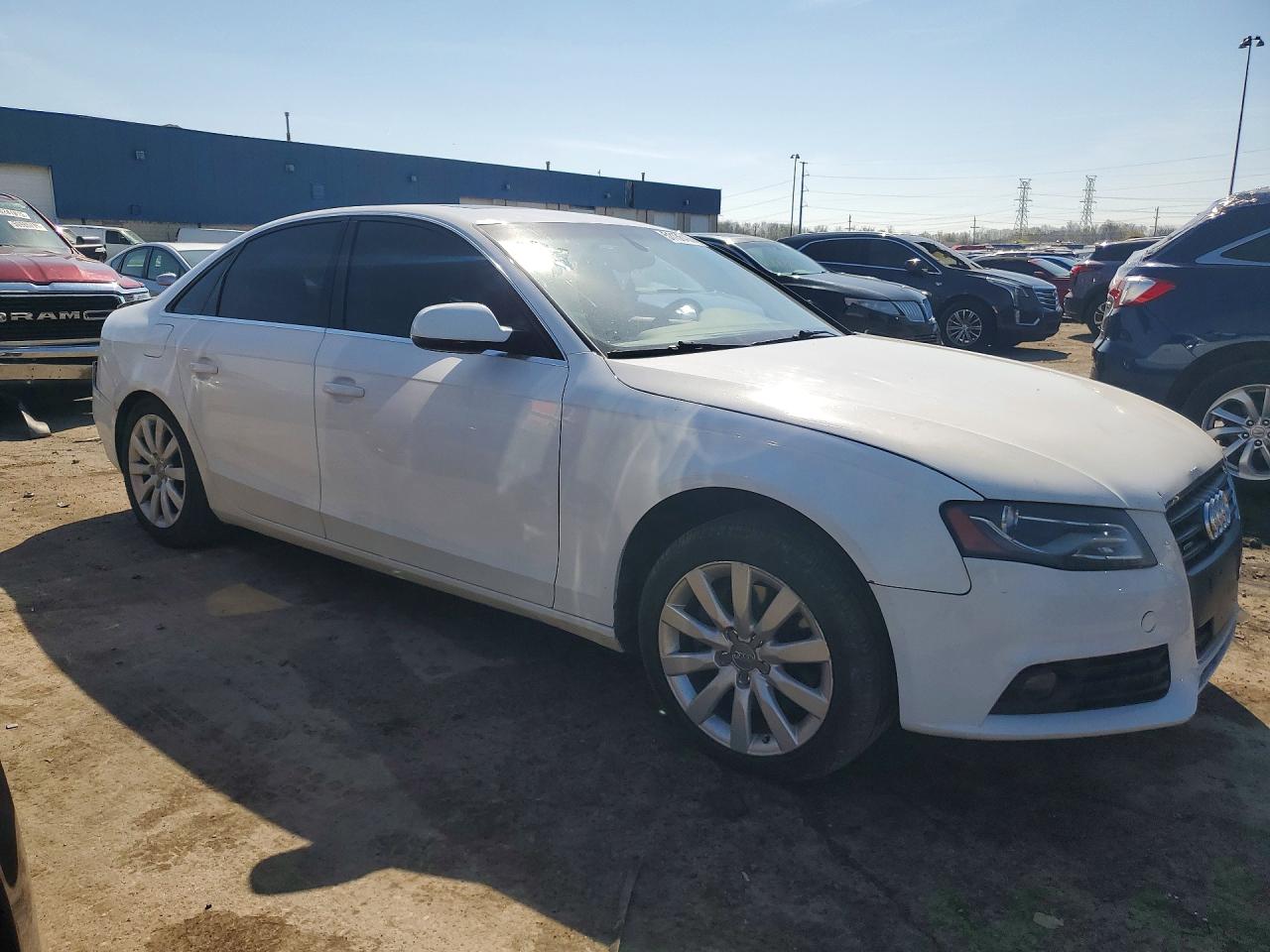 2011 Audi A4 VIN WAUFFAFL2BN044259 photo 4