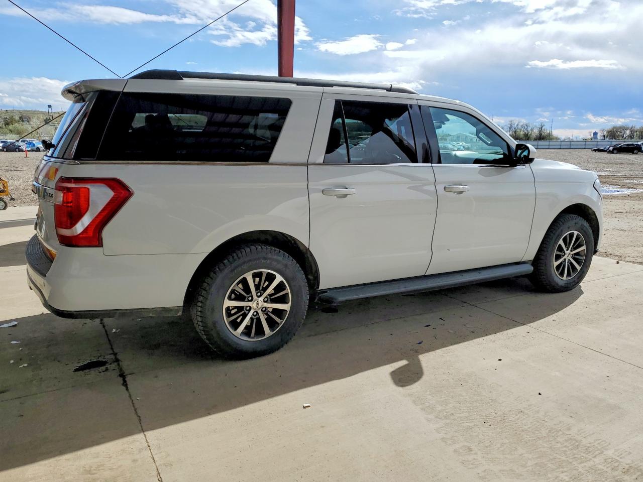 2021 Ford Expedition VIN 1FMJK1JT1MEA24857 photo 3