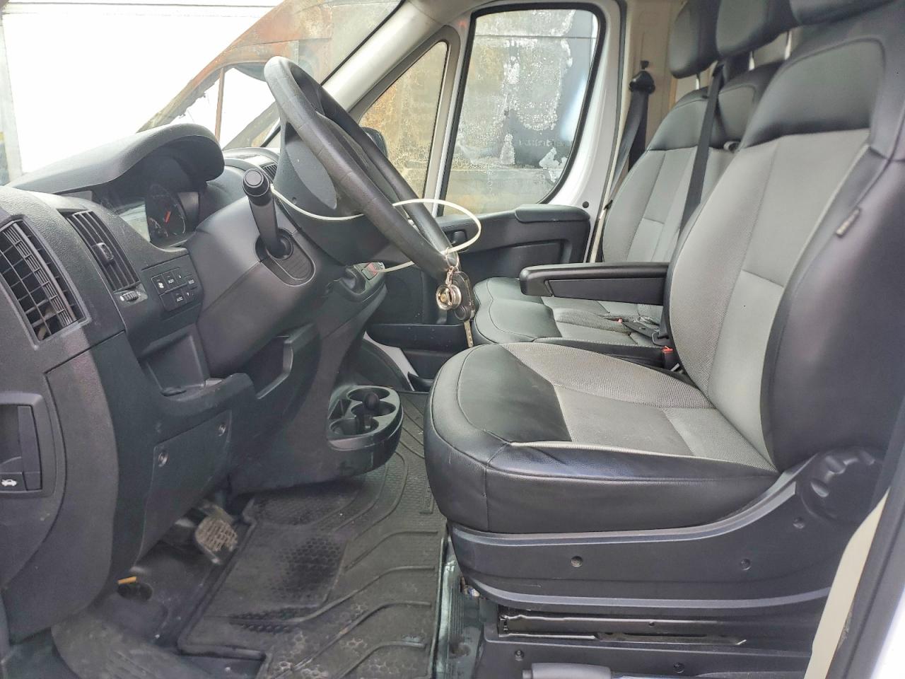 2017 RAM Promaster VIN 3C6URVJG7HE520058 photo 7