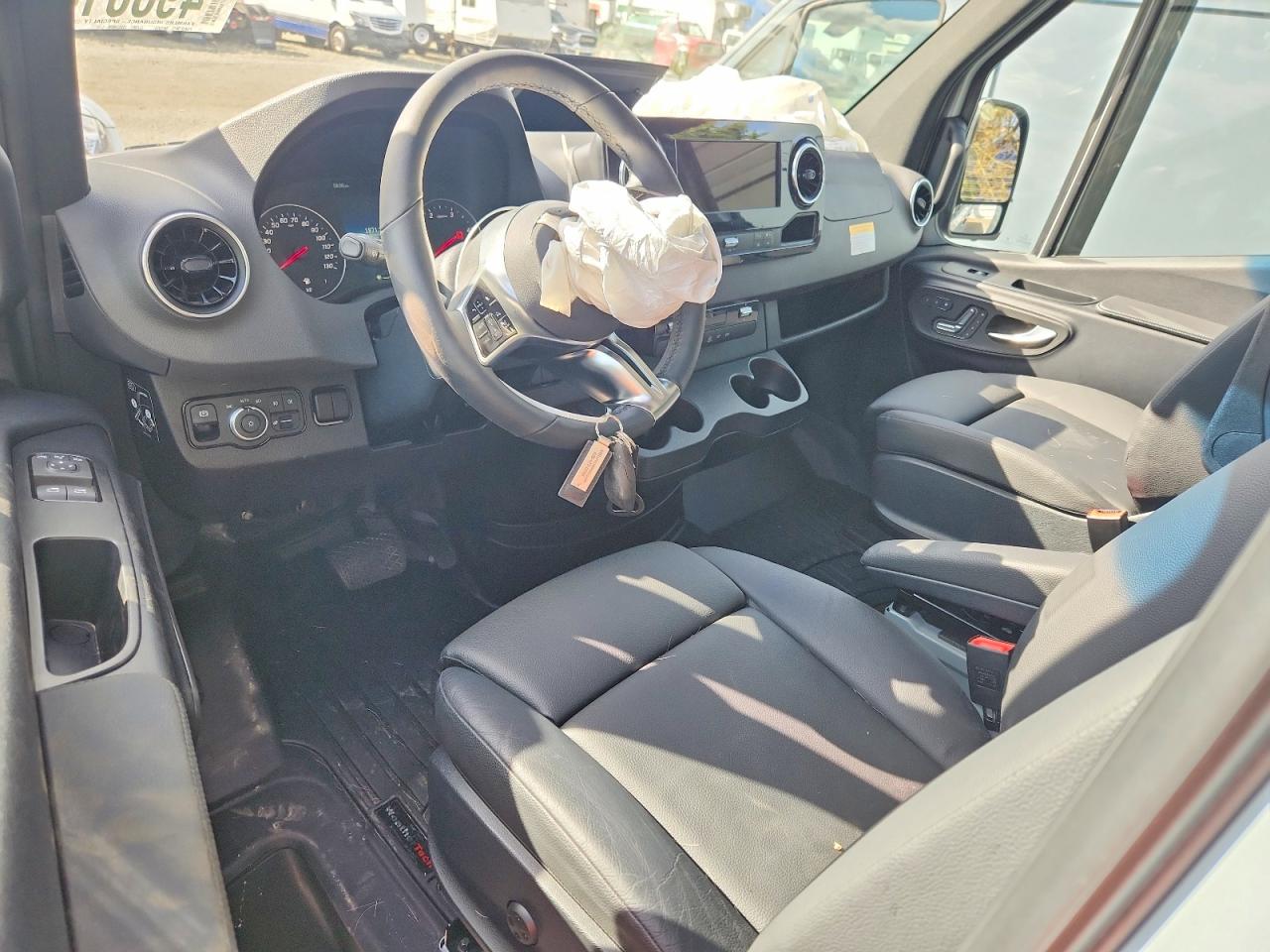 2025 MERCEDES-BENZ Sprinter VIN W1Y4NBVY6ST226134 photo 8