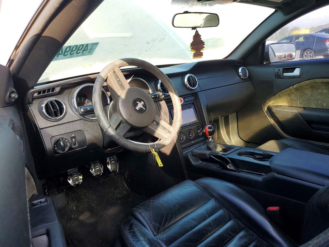 2008 Ford Mustang VIN 1ZVHT82H485176413 photo 8