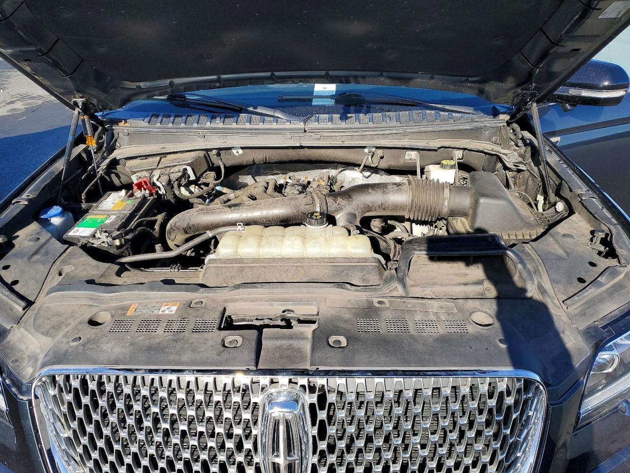 2022 Lincoln Navigator VIN 5LMJJ3LT9NEL01653 photo 12