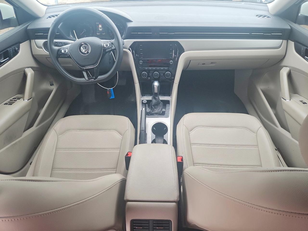 2022 Volkswagen Passat VIN 1VWSA7A39NC000475 photo 8