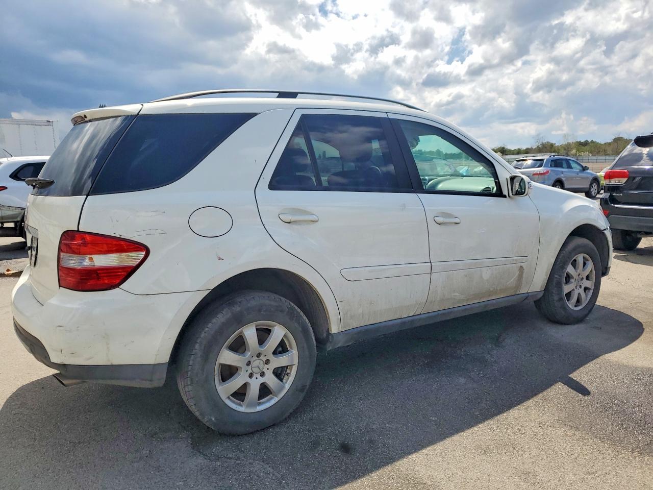 2006 Mercedes-Benz M-class VIN 4JGBB86E96A085407 photo 3