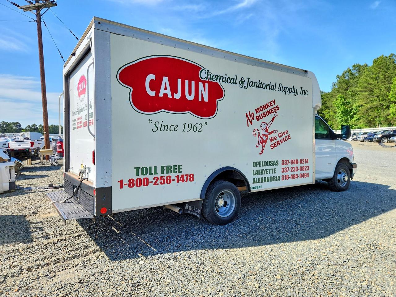 2022 CHEVROLET Express VIN 1GB3GSC75N1243211 photo 3
