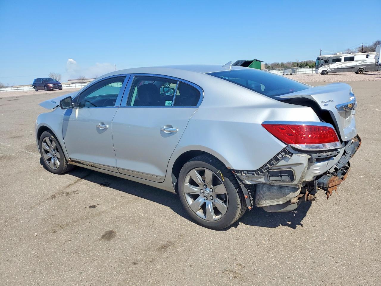 2011 Buick Lacrosse VIN 1G4GD5ED0BF238096 photo 2