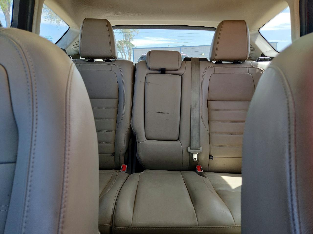 2017 Ford Cmax VIN 1FADP5AU6HL110580 photo 10
