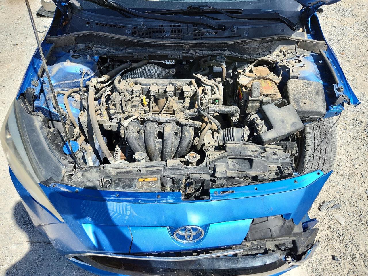 2017 Toyota Yaris VIN 3MYDLBYV1HY185392 photo 11