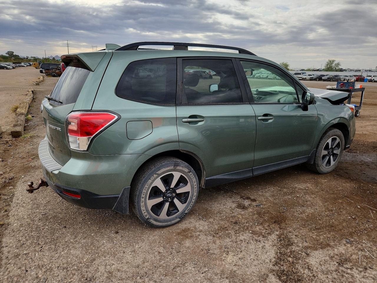 2018 Subaru Forester VIN JF2SJAEC6JH418579 photo 3