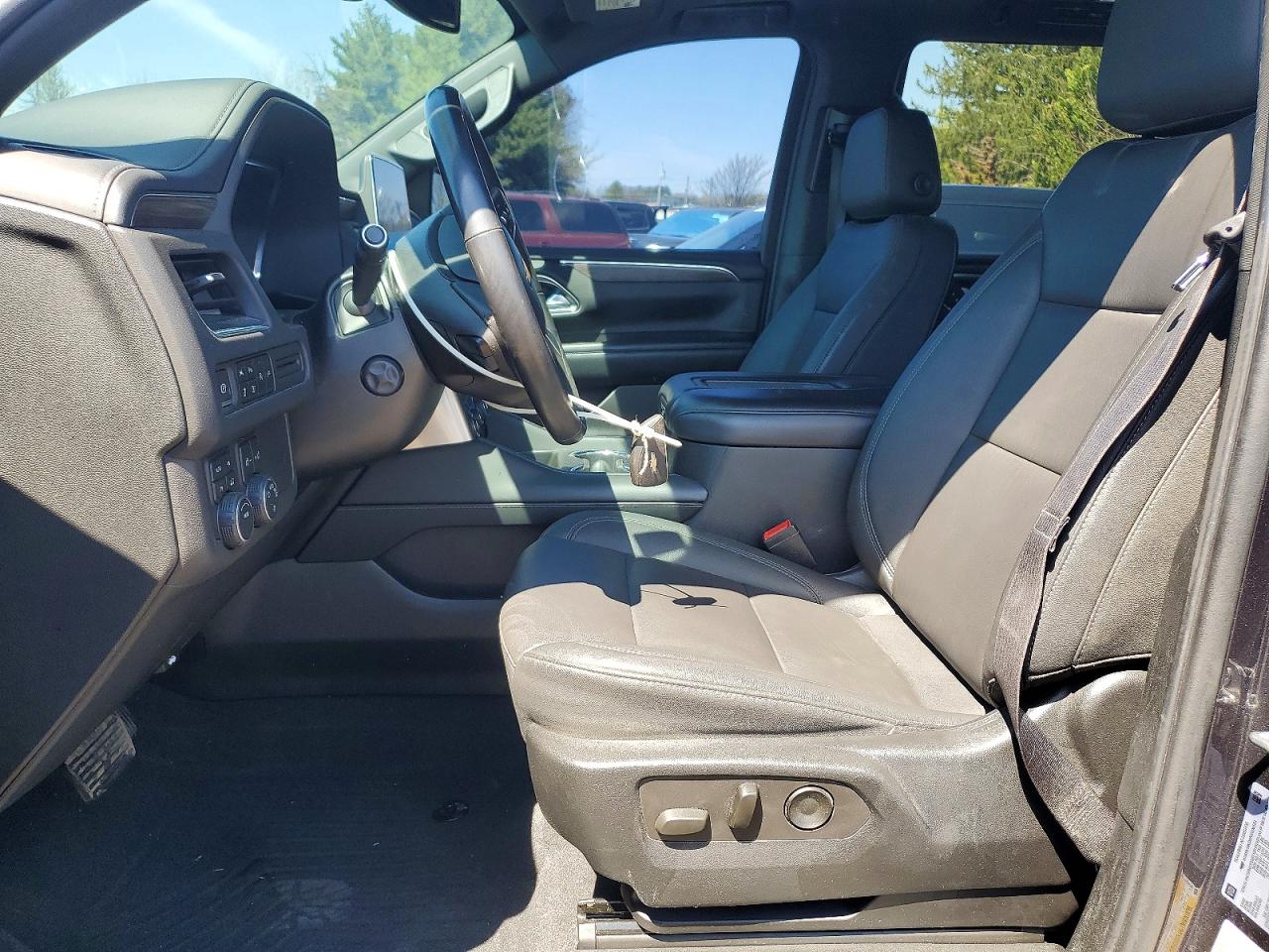 2022 CHEVROLET Tahoe VIN 1GNSKNKD9NR200501 photo 7