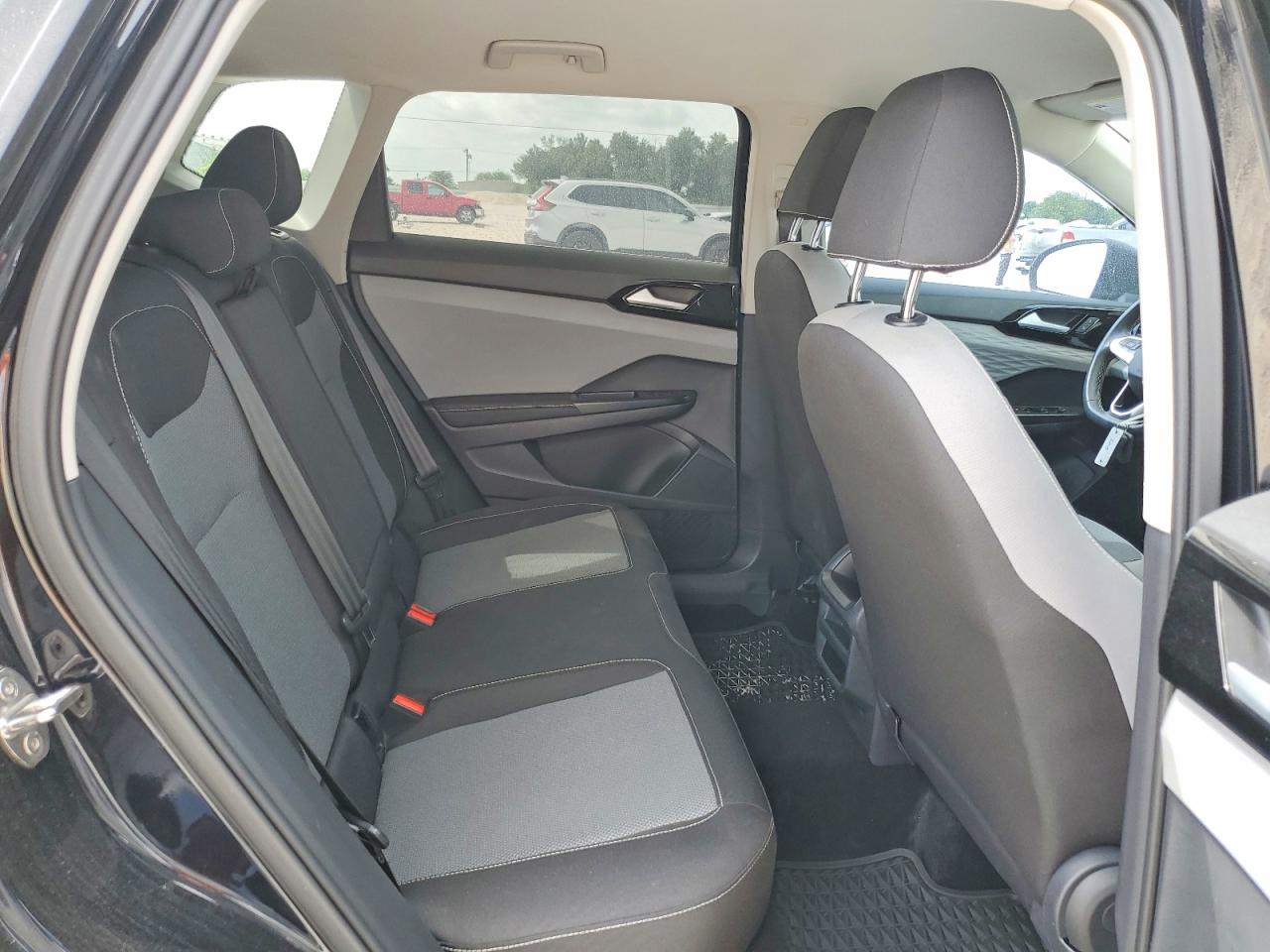 2024 Volkswagen All other VIN 3VV5X7B29RM108203 photo 11