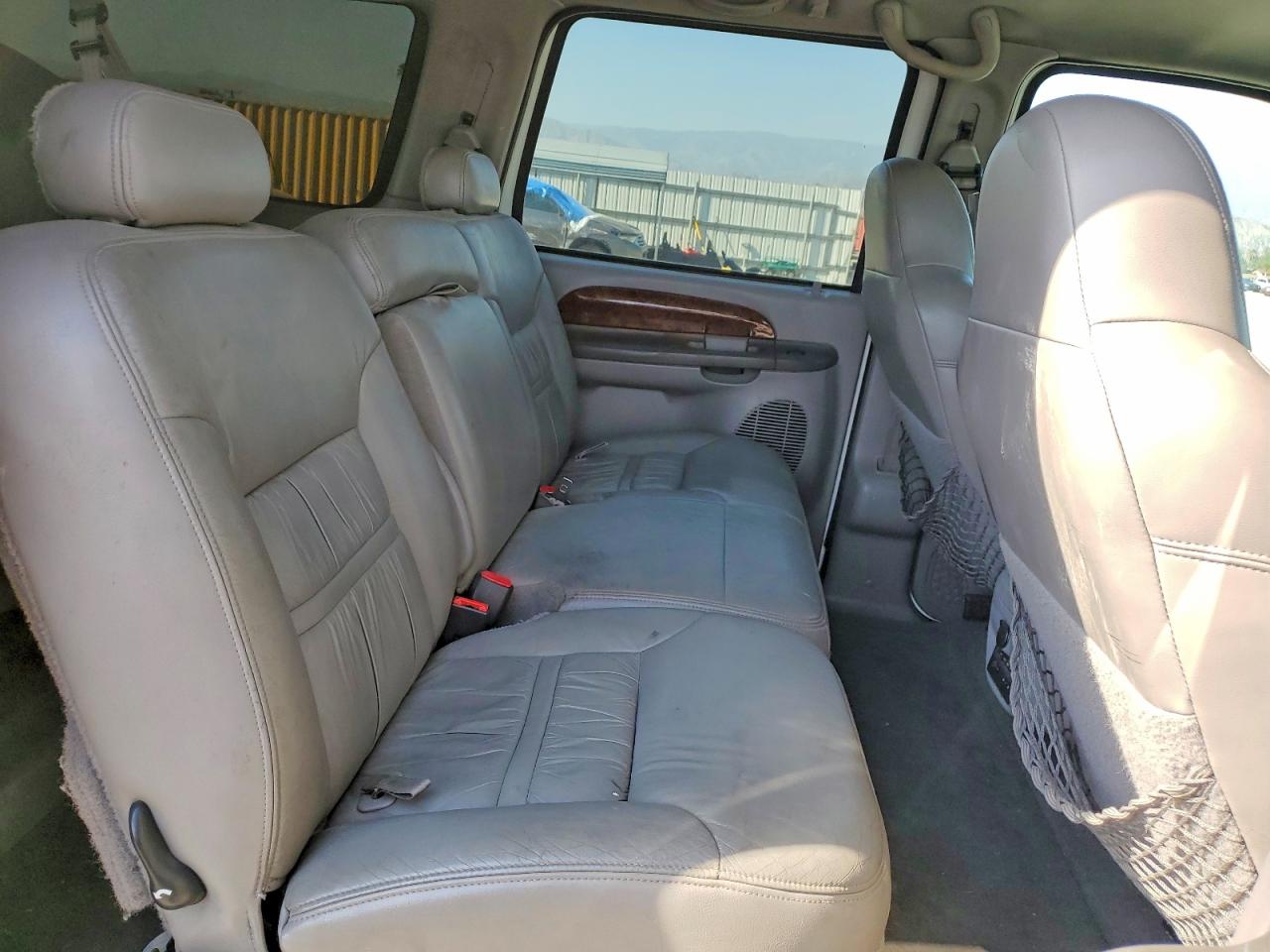 2000 Ford Excursion VIN 1FMNU42S6YEA13684 photo 11