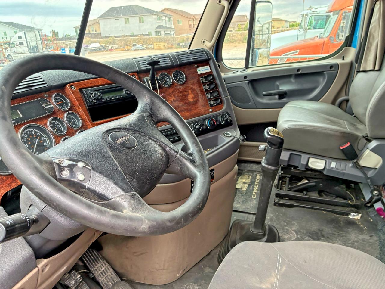 2007 Volvo Vn VIN 4V4NC9KK87N466664 photo 5