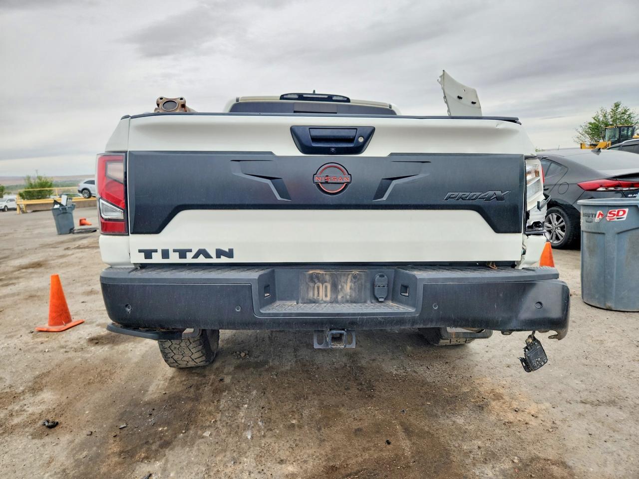 2023 Nissan TITAN VIN 1N6AA1ED5PN103265 photo 6