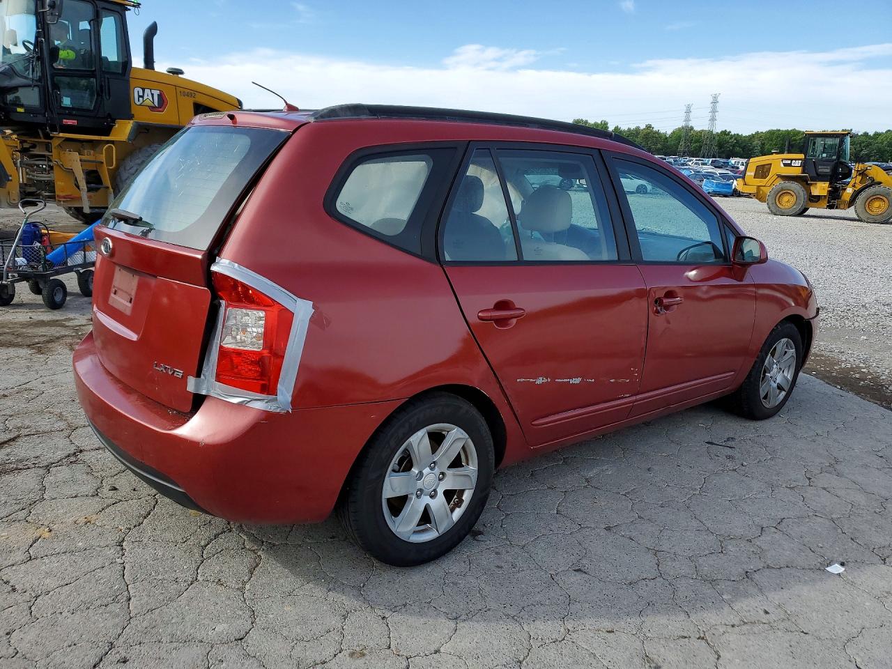 2008 Kia Rondo VIN KNAFG526887176198 photo 3