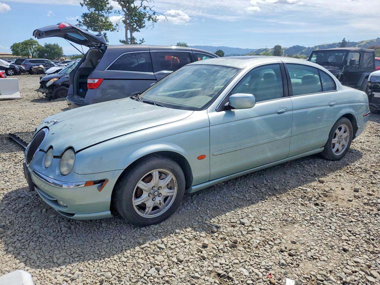 2000 Jaguar S type VIN SAJDA01D5YGL16885 photo 1