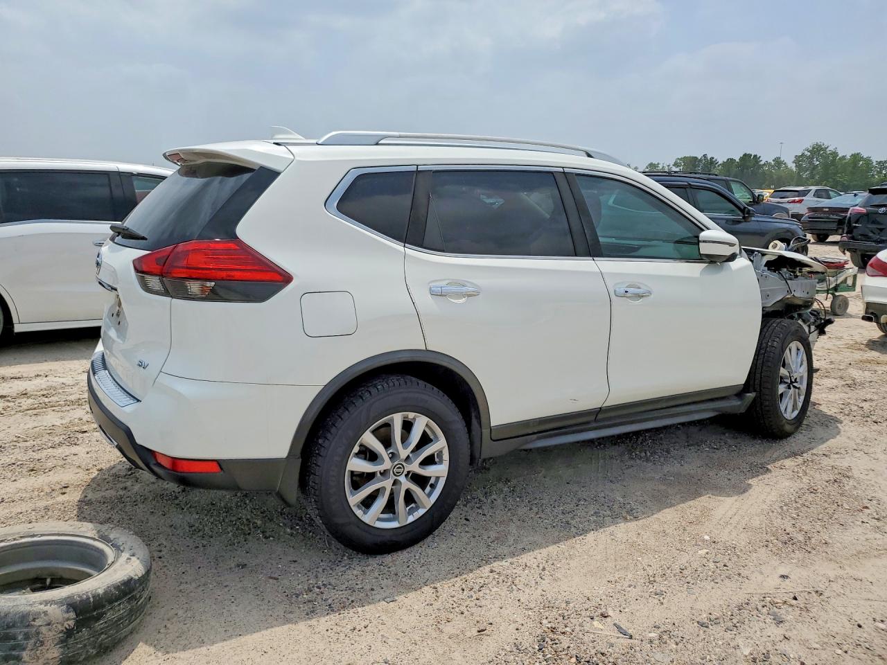 2017 Nissan Rogue sv VIN JN8AT2MTXHW147595 photo 3