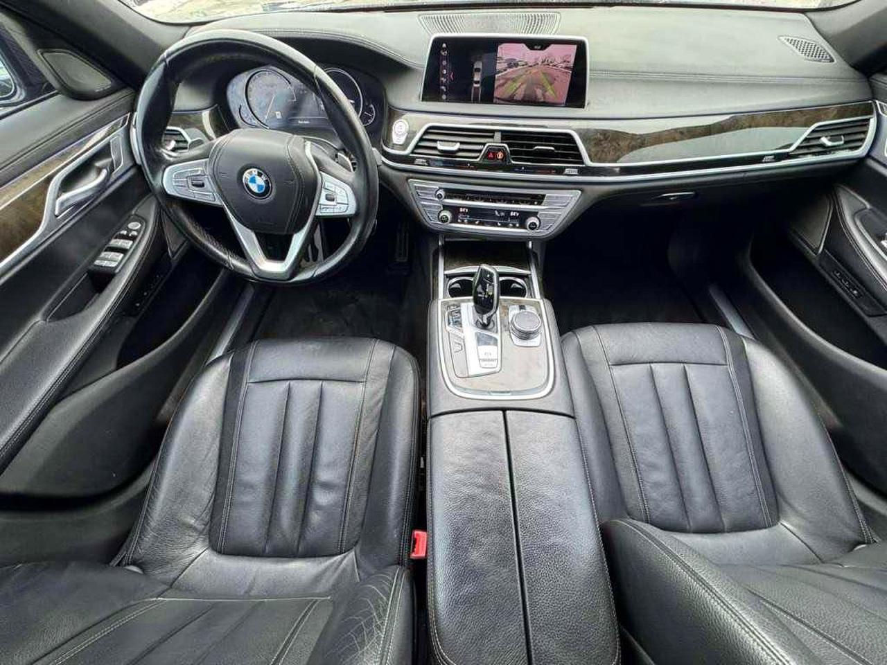 2019 BMW 7 series VIN WBA7E2C58KB218257 photo 9