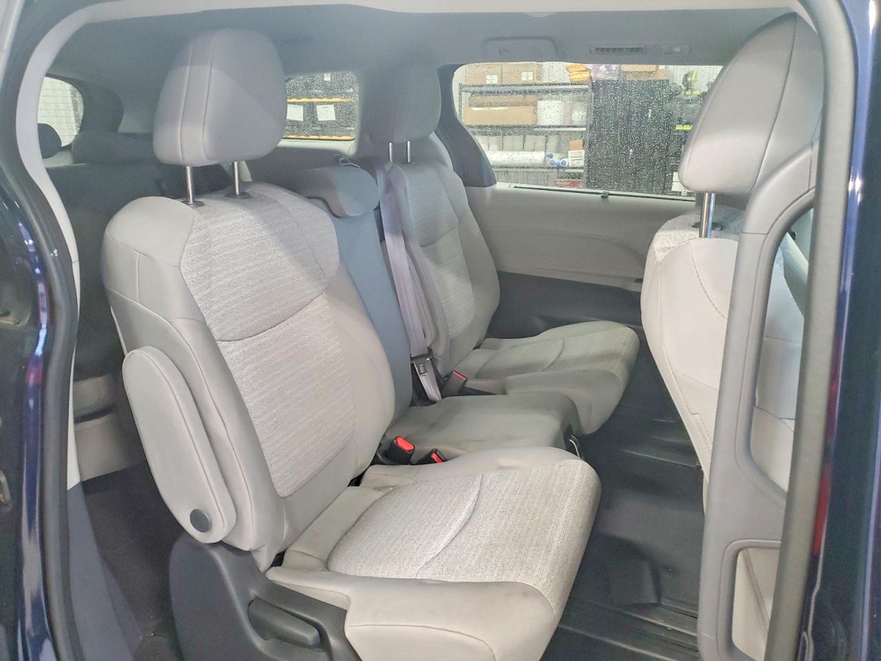 2022 Toyota Sienna VIN 5TDKSKFC5NS062899 photo 11