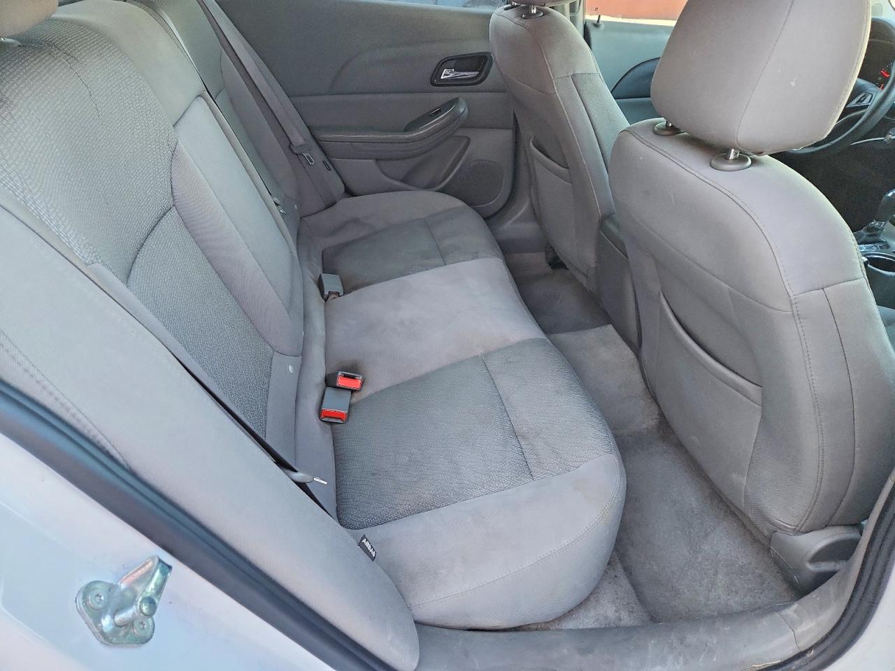 2015 Chevrolet Malibu VIN 1G11B5SL6FF104686 photo 10