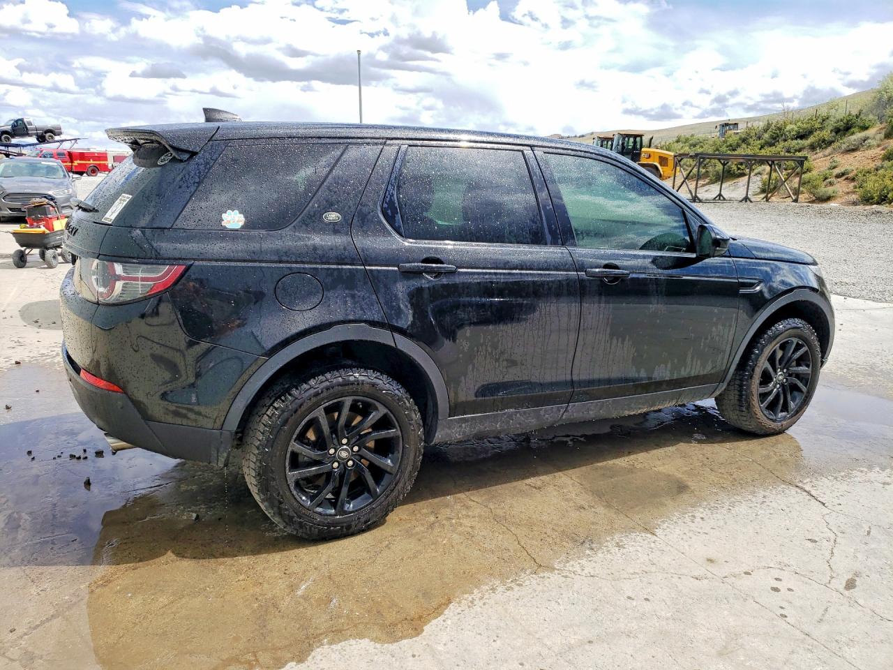 2018 Land Discovery VIN SALCR2RXXJH738172 photo 3