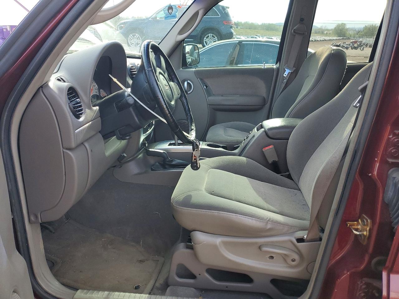 2002 Jeep Liberty VIN 1J4GL58K72W124138 photo 7