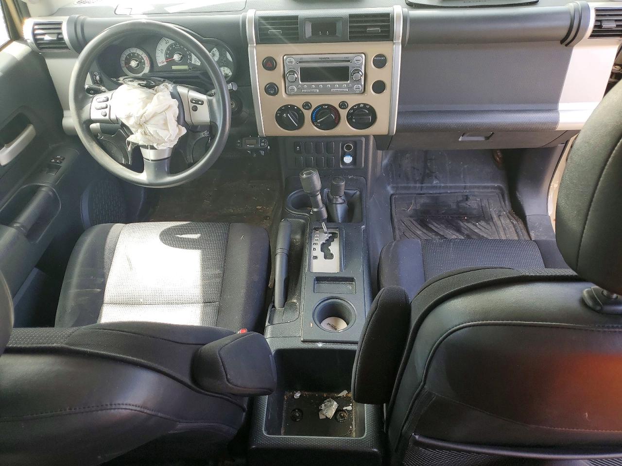 2014 Toyota Fj cruiser VIN JTEBU4BF3EK182807 photo 8