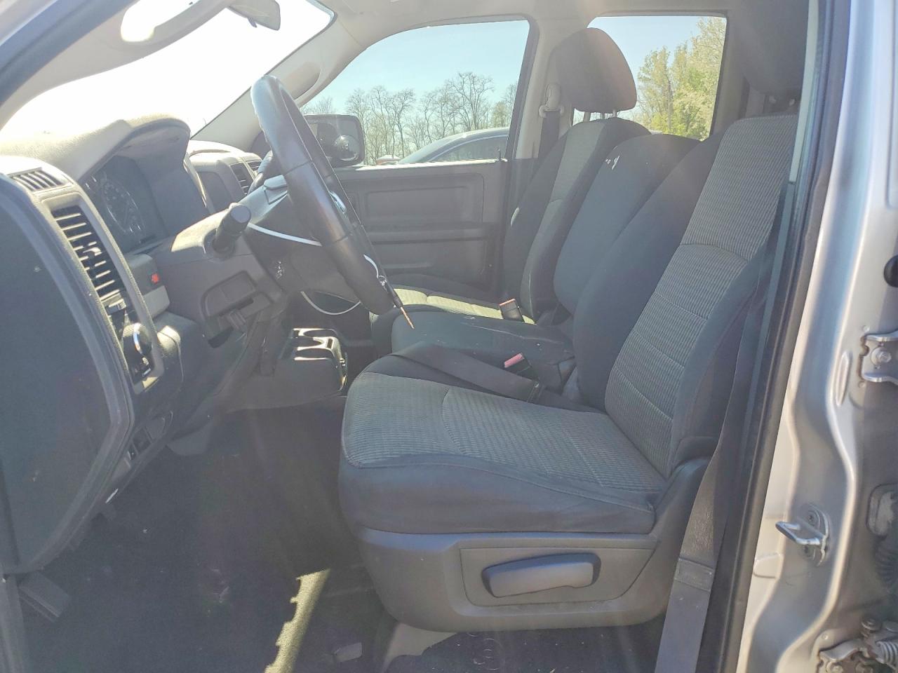 2011 Dodge Ram 1500 VIN 1D7RV1GT3BS692279 photo 7
