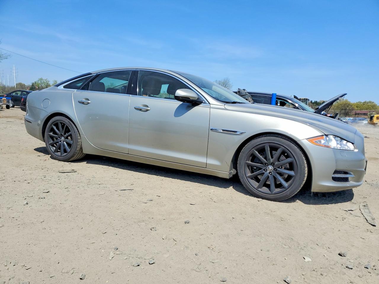2013 Jaguar Xj VIN SAJWA1C75D8V43553 photo 4