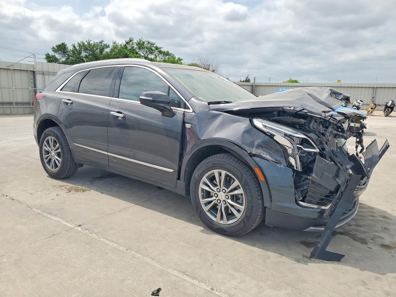 2022 CADILLAC Xt5 VIN 1GYKNCRS4NZ172366 photo 4