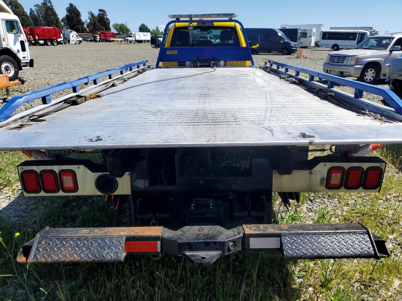 2019 Ram 5500 VIN 3C7WRMDL1KG648220 photo 6