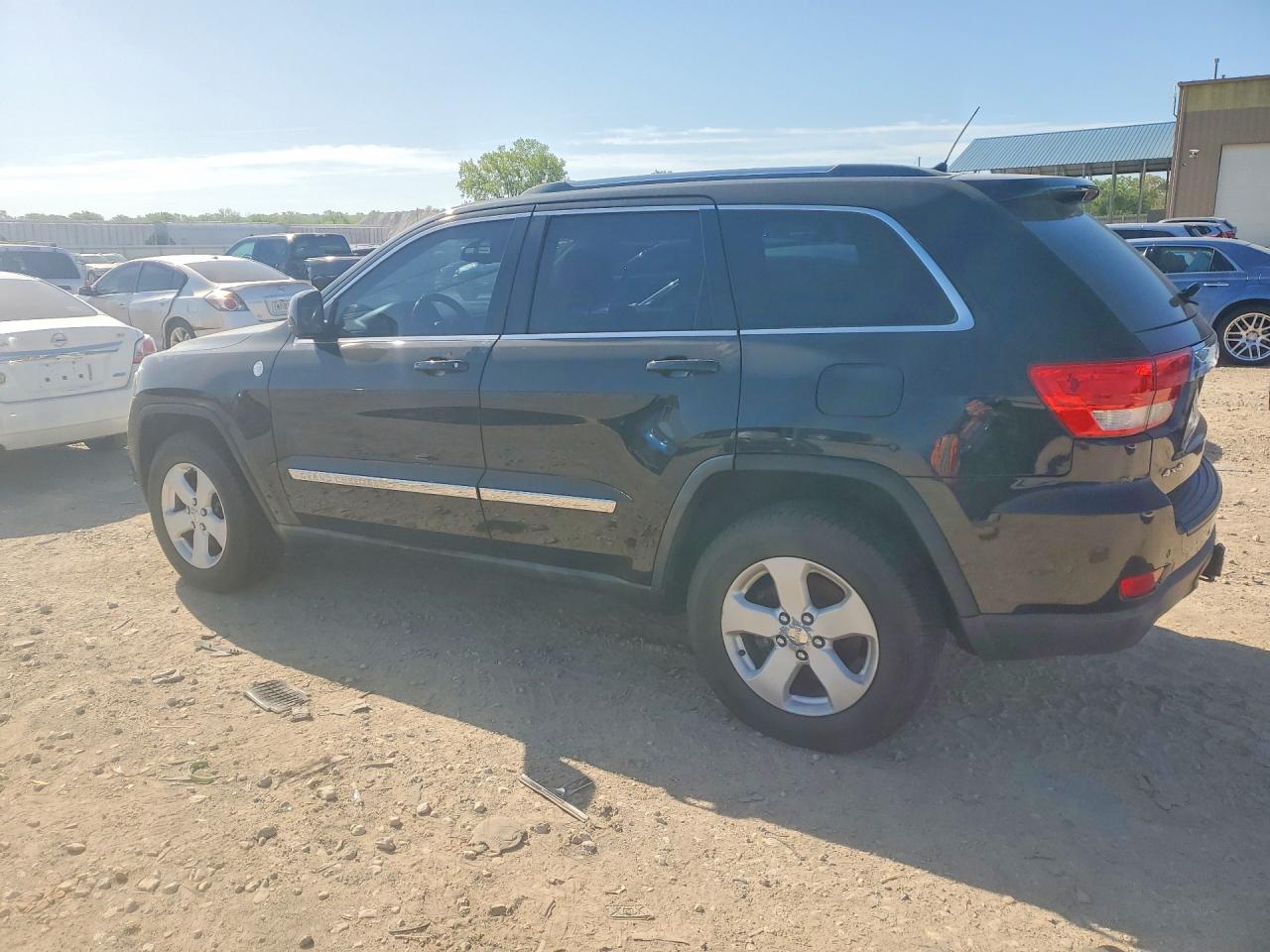 2011 Jeep Grand cher VIN 1J4RR4GG7BC542537 photo 2