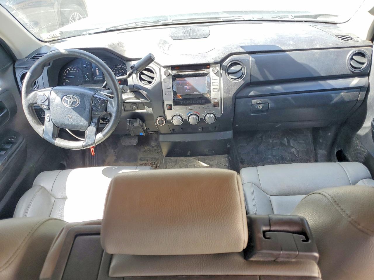 2019 Toyota Tundra VIN 5TFUM5F12KX083914 photo 8