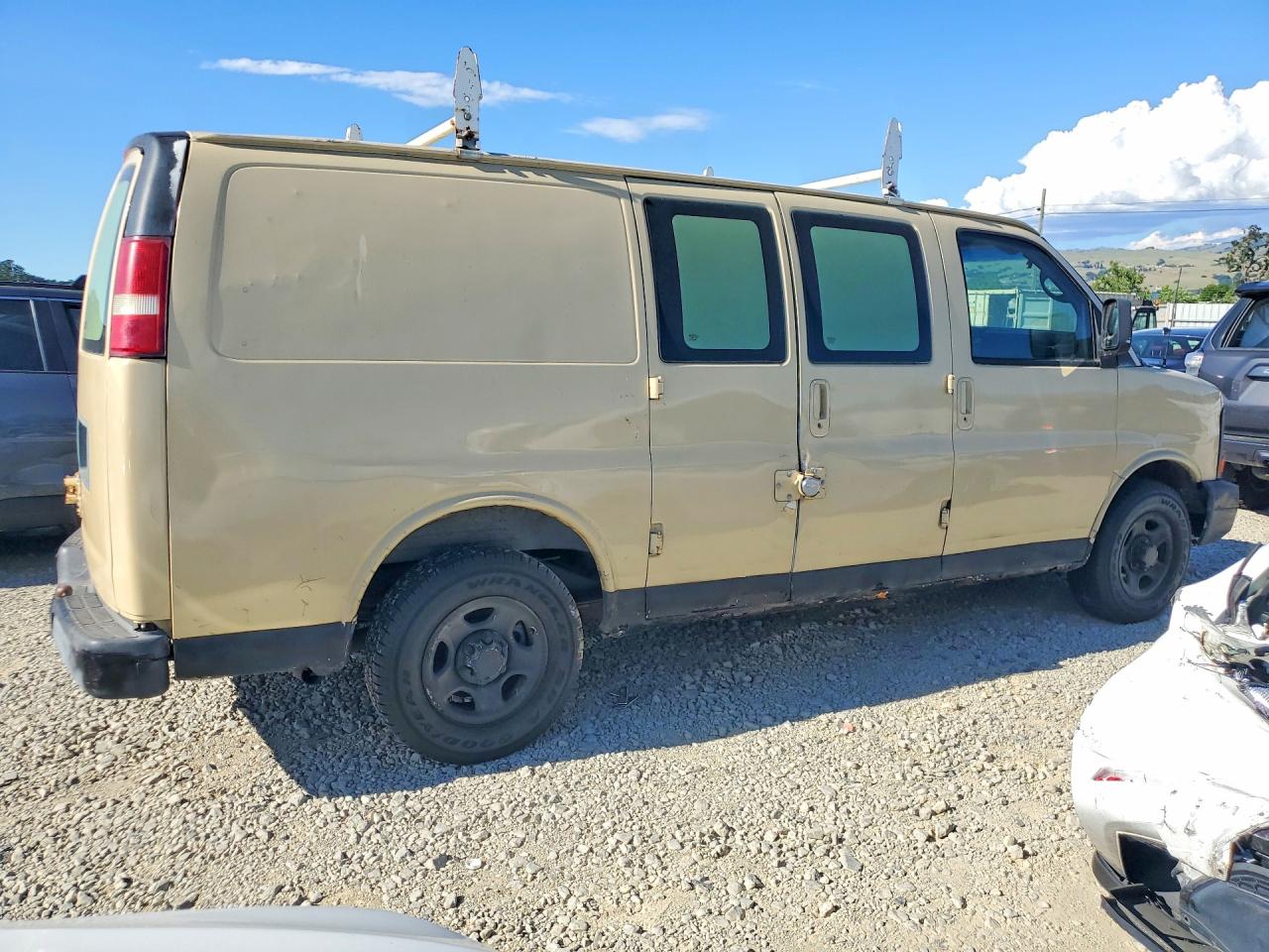 2005 CHEVROLET Express VIN 1GCFG15X551134165 photo 3