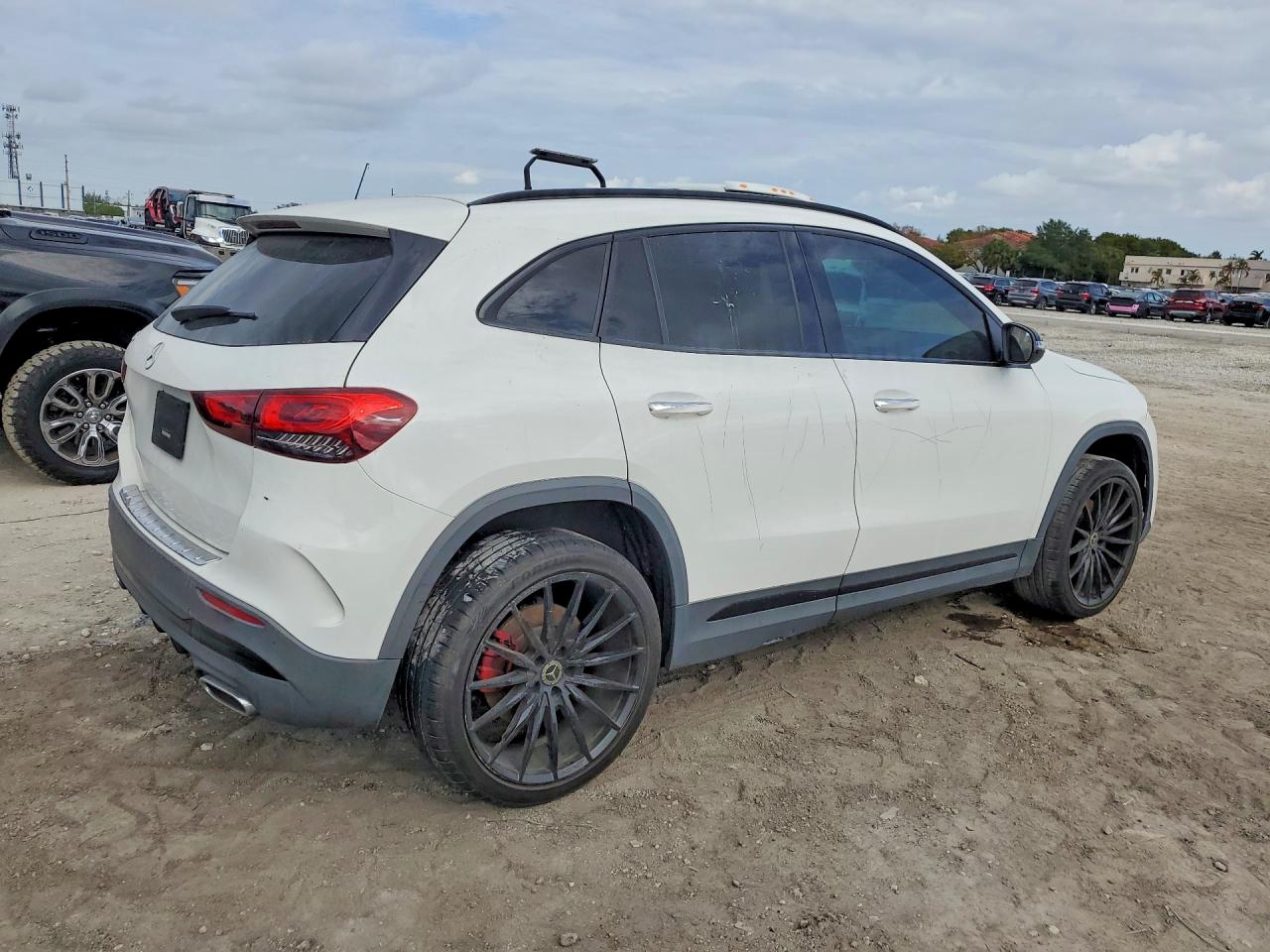 2021 Mercedes-Benz Gla-class VIN W1N4N4GB1MJ310880 photo 3