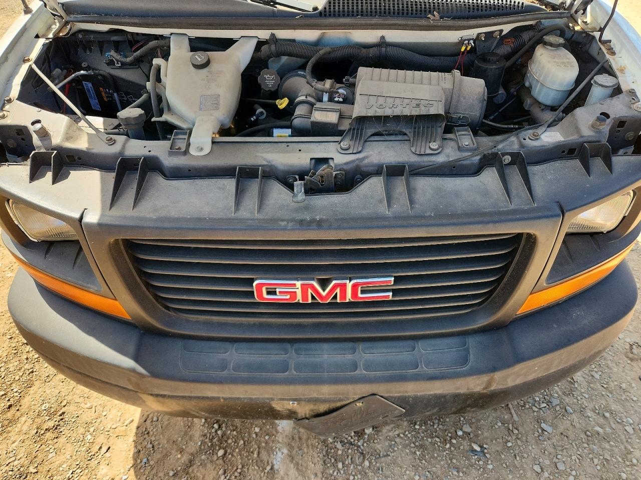 2011 GMC Savana VIN 1GTW7FCA4B1190895 photo 12