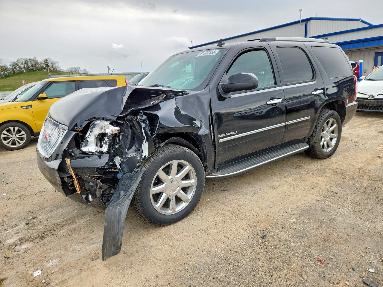 2011 GMC Yukon VIN 1GKS2EEFXBR365589 photo 1