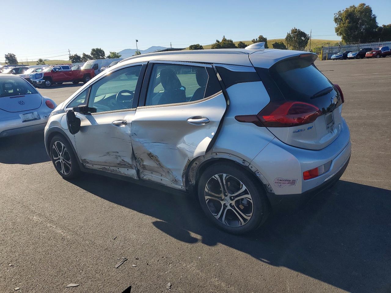 2019 Chevrolet Bolt VIN 1G1FZ6S09K4112171 photo 2