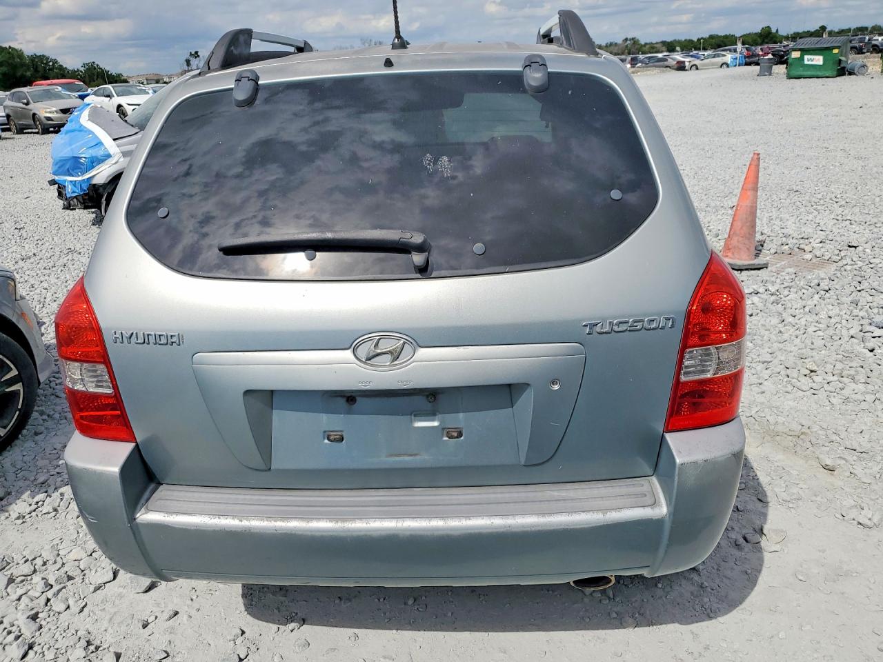 2008 Hyundai Tucson VIN KM8JM12B68U734610 photo 6