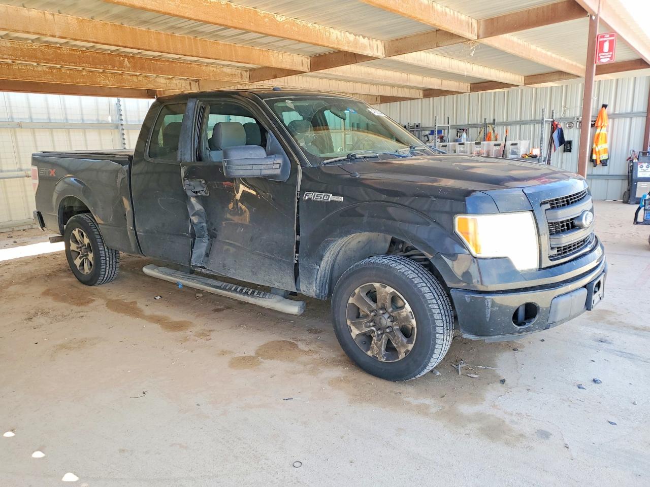 2013 Ford F150 VIN 1FTFX1CF4DFB82056 photo 4
