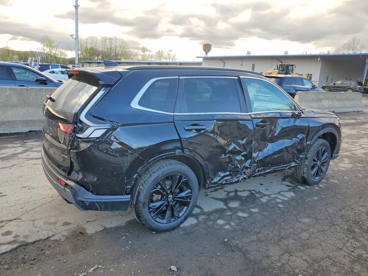 2024 Honda Crv VIN 2HKRS6H90RH805844 photo 3