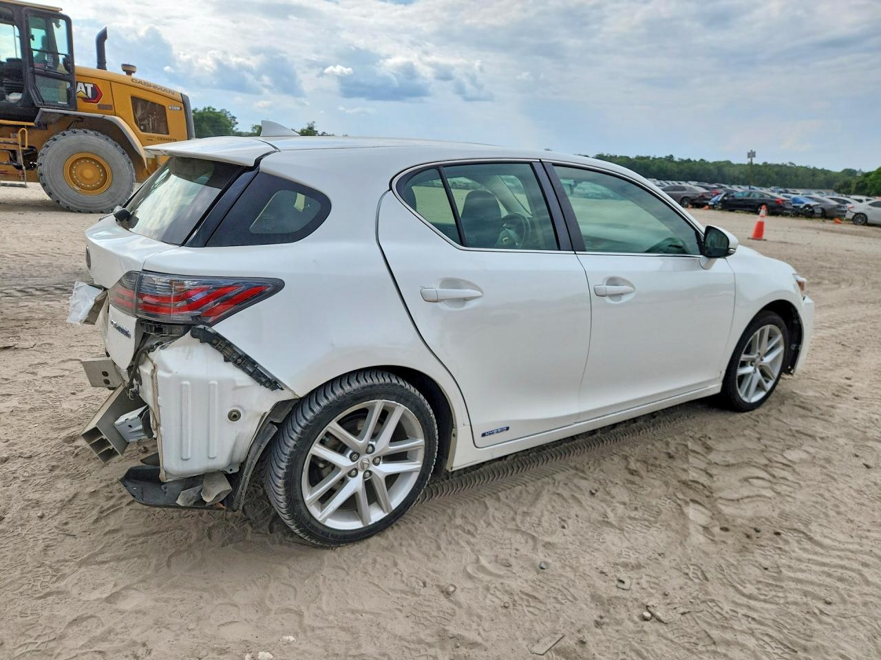 2015 Lexus Ct 200 VIN JTHKD5BH1F2212995 photo 3