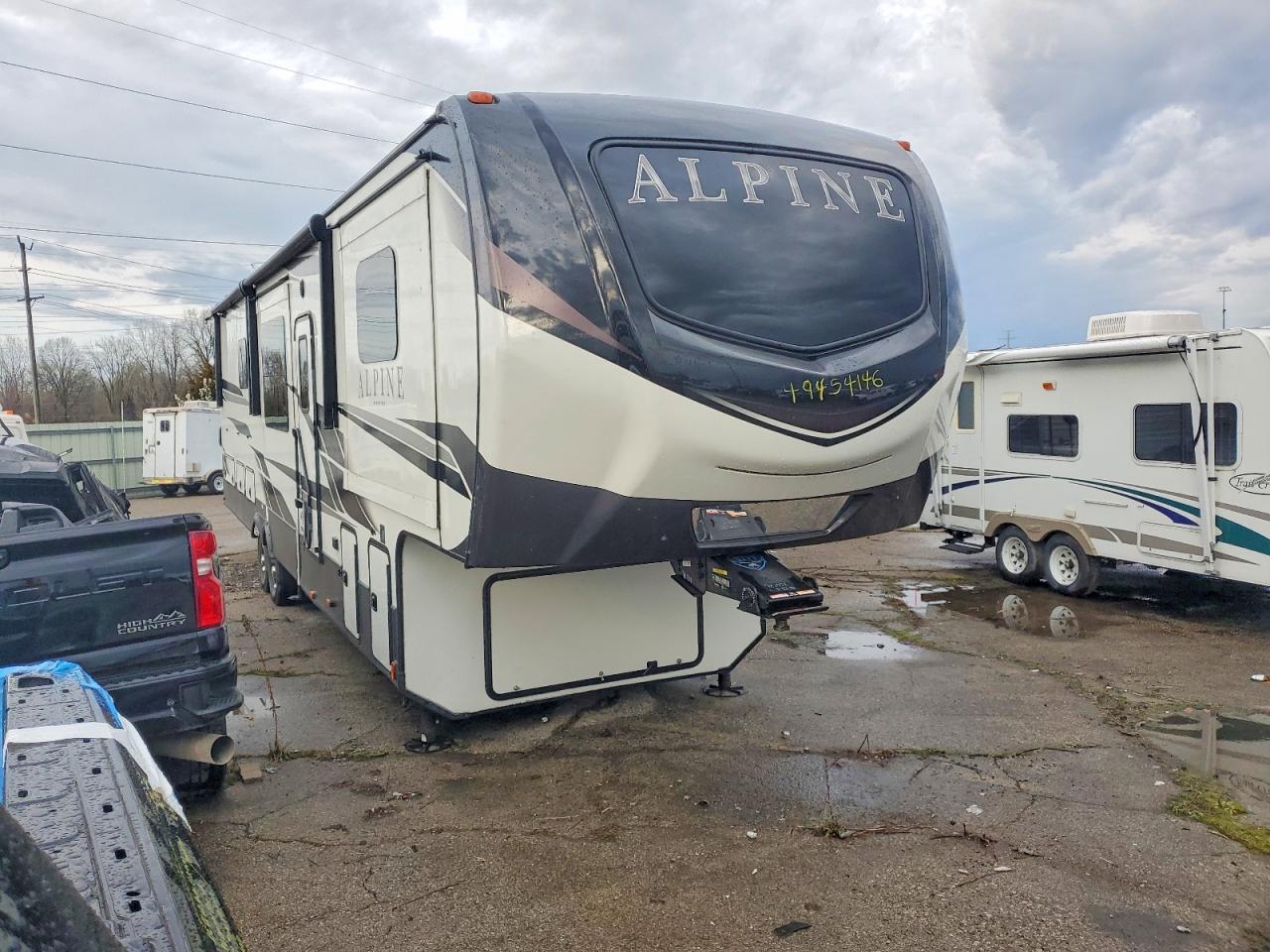 2021 KEYSTONE Alpine VIN 4YDF37129ME781701 photo 1