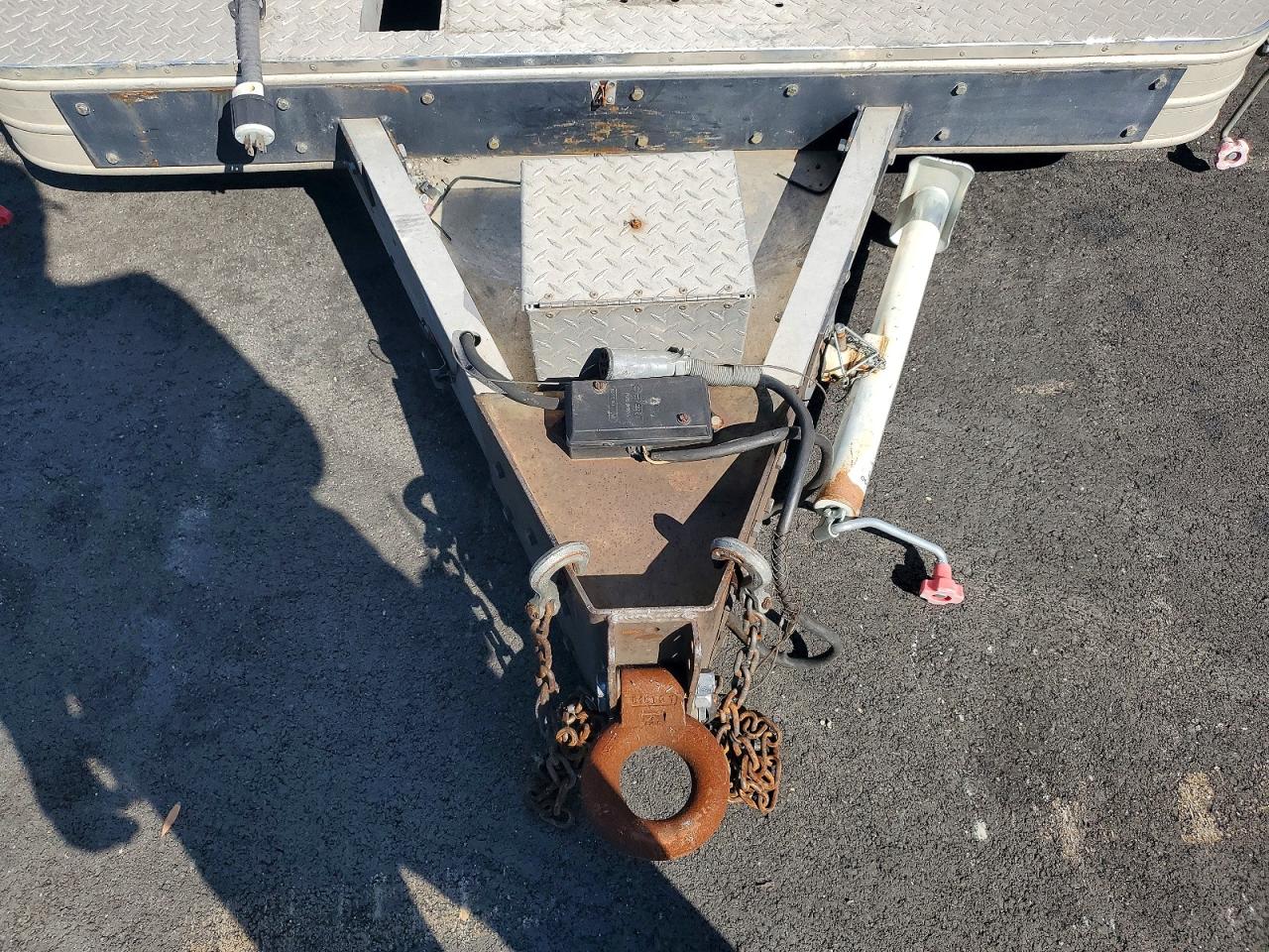 2000 PELSUE FIBER OPTIC SPLICING TRAILER VIN 4FGL01126YC032670 photo 7